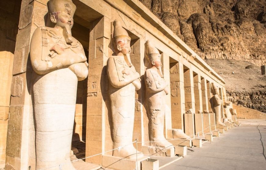 Day trip from Hurghada to Luxor in mini group