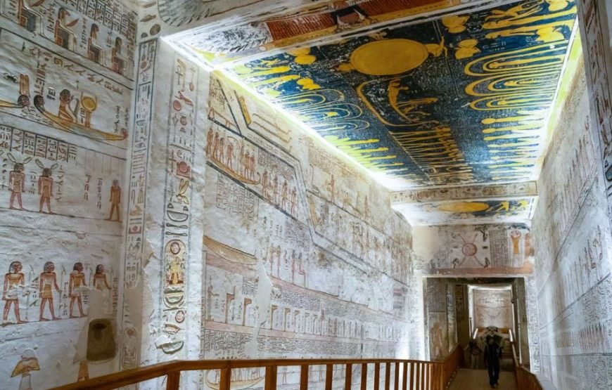 Day trip from Hurghada to Luxor in mini group