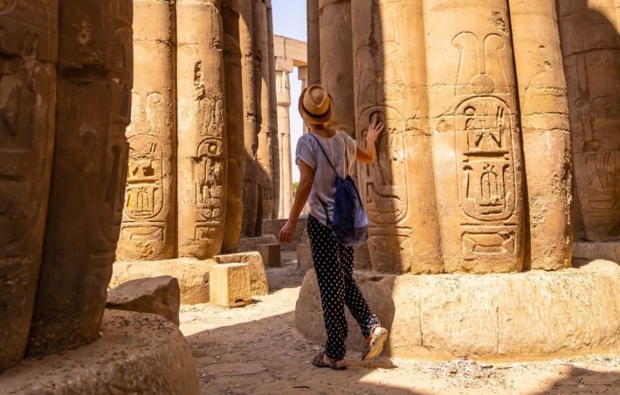 SMALL GROUP DAY TOUR FROM HURGHADA TO LUXOR