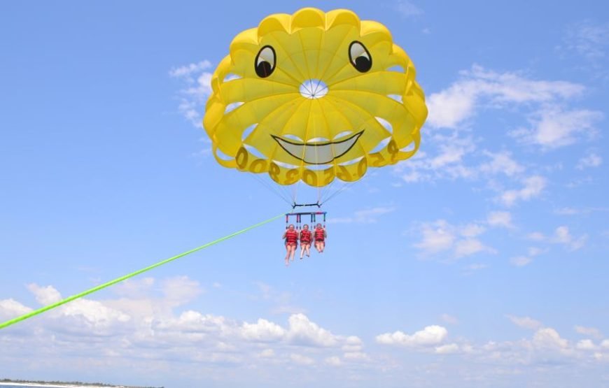 Parasailing in Hurghada: Fly Above the Red Sea and Desert for an Amazing Experience